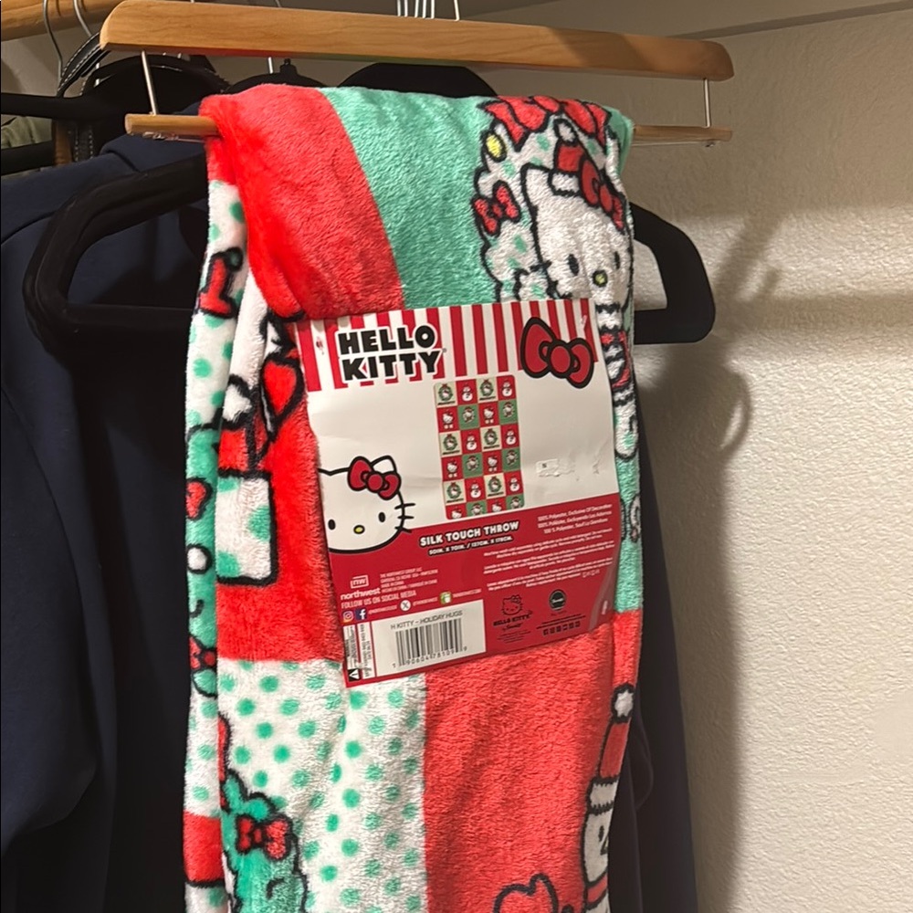 Hello Kitty Red and Green Throw Blanket